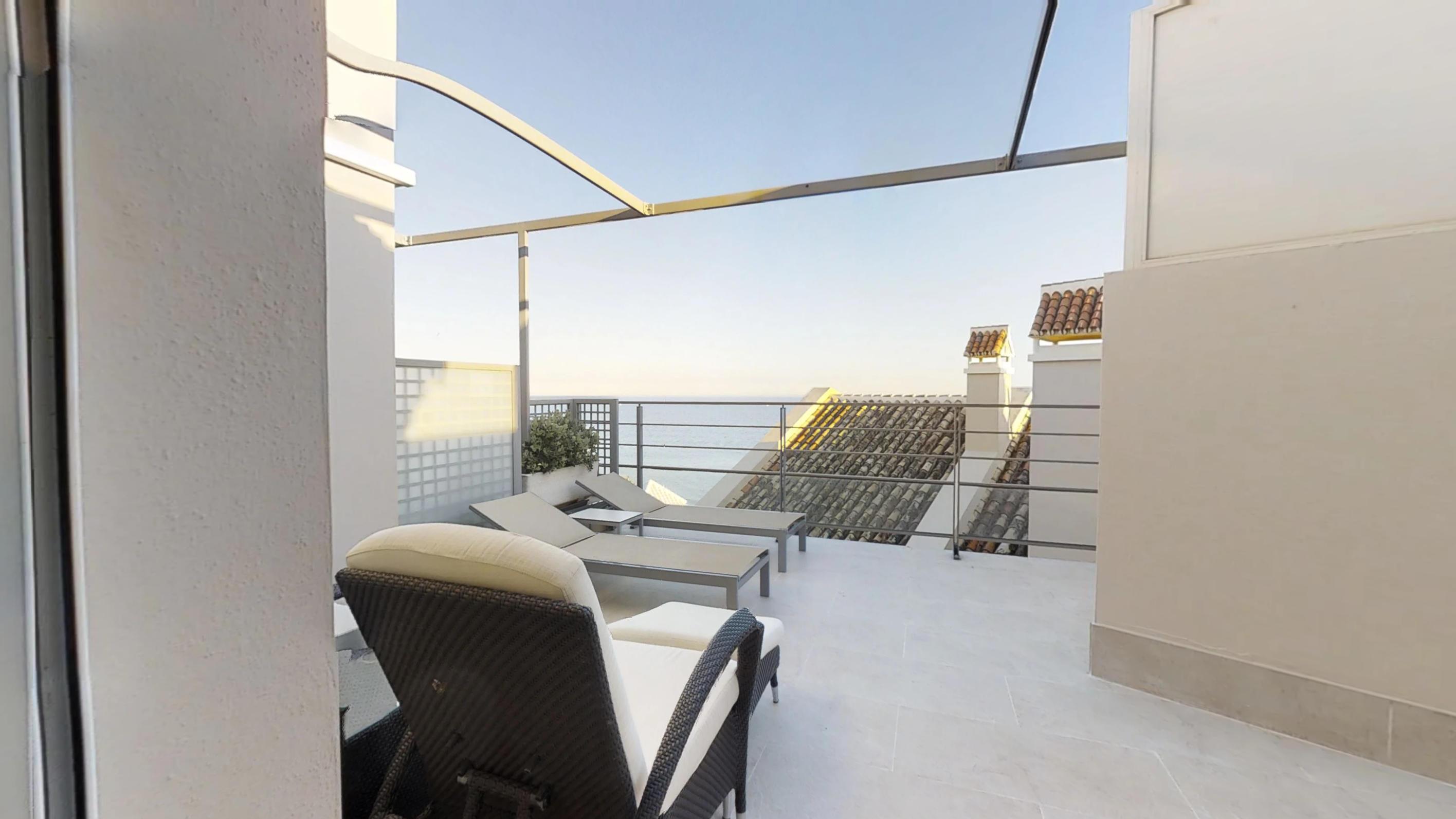 Отель Vincci Seleccion Aleysa Бенальмадена Экстерьер фото 3D rendering of a balcony